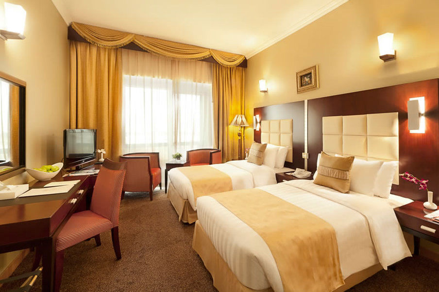 Ewa Hotel Dubai Buitenkant foto